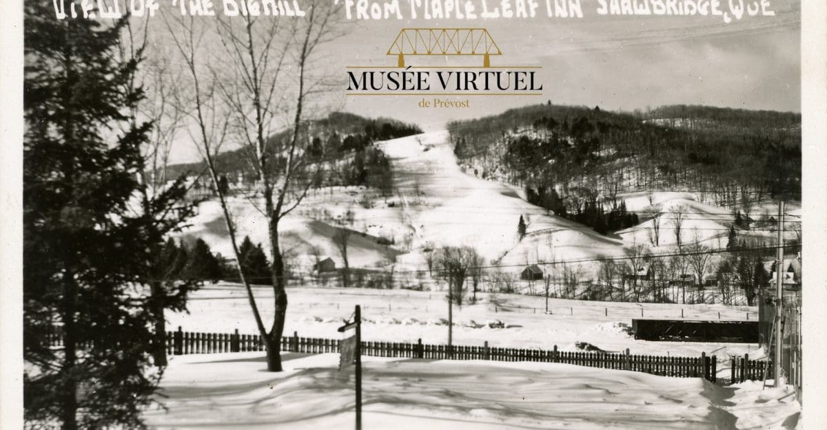 Vue du Big Hill depuis le Maple Leap Inn près du tennis, vers 1935 - Collection de Guy Thibault