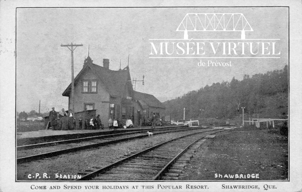 1. Scène très vivante à la gare du C.P. de Shawbridge vers 1906 - Collection de Guy Thibault