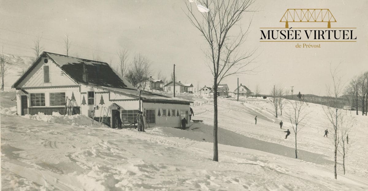 Chalet du Sommet Parent, vu du flanc Est, entre 1949 et 1955 - Collection de Luc Parent