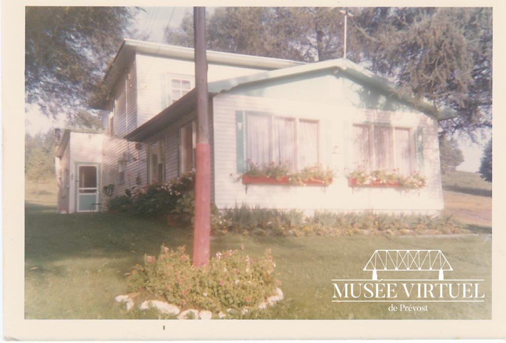Maison d'Onésime Haché après rénovation vers 1970 - Collection de Pauline Haché
