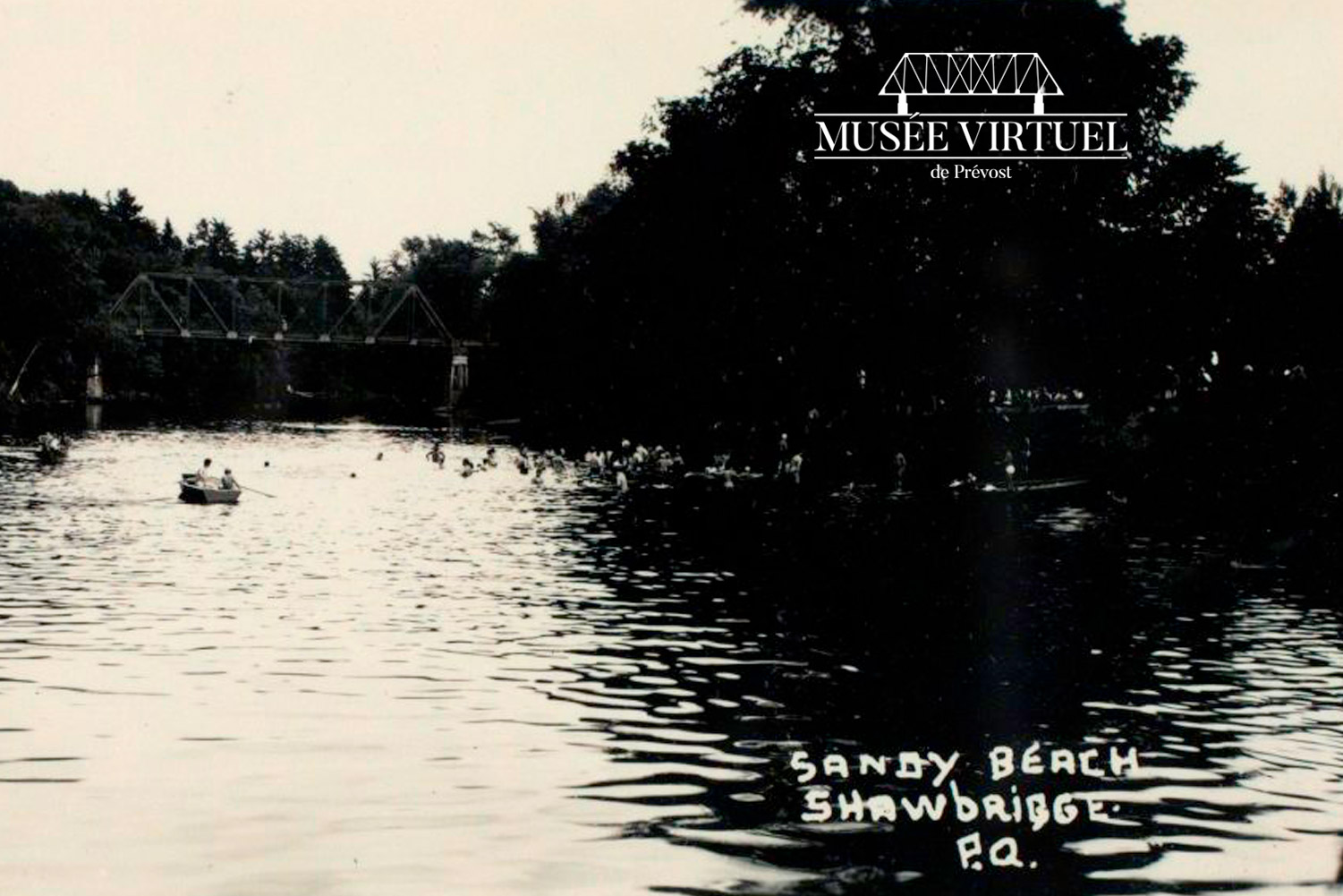 2. Sandy Beach, vers 1957 - Collection de Bibliothèque et Archives nationales du Québec